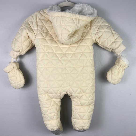NEW URBAN REPUBLIC CREAM BABY GIRL QUILTED SNOWSUIT - Picture 4 of 5